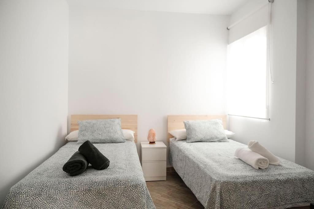 Apartamento A 100M Del Ayuntamiento Huelva Ngoại thất bức ảnh