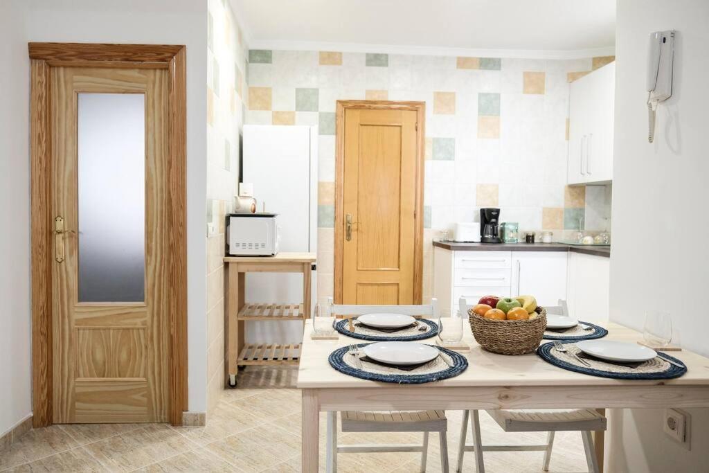 Apartamento A 100M Del Ayuntamiento Huelva Ngoại thất bức ảnh