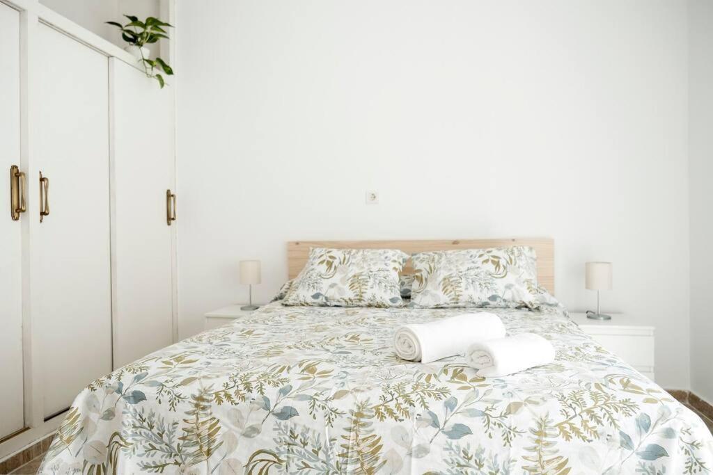 Apartamento A 100M Del Ayuntamiento Huelva Ngoại thất bức ảnh