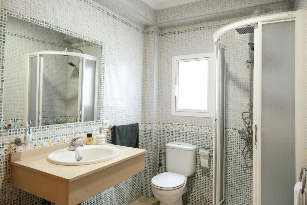 Apartamento A 100M Del Ayuntamiento Huelva Ngoại thất bức ảnh